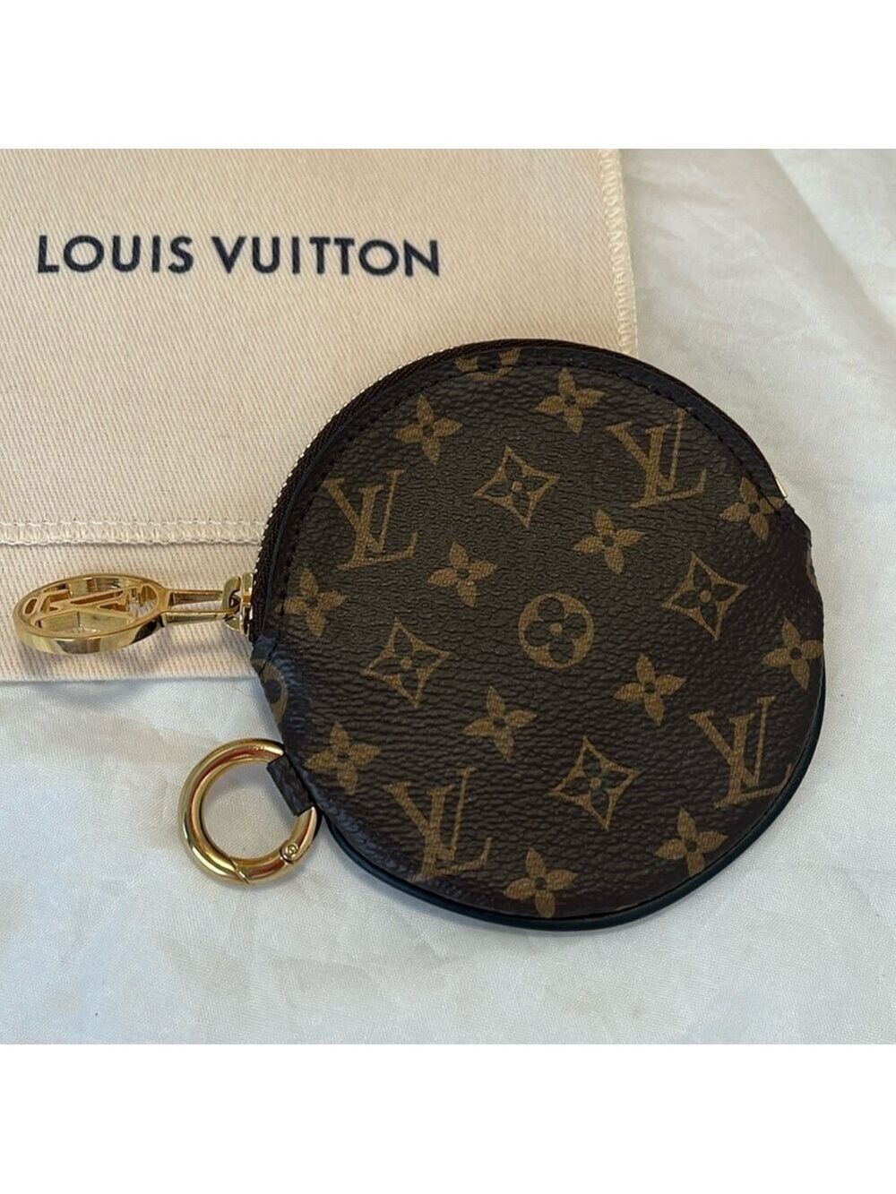 Louis Vuitton Trio Round Coin Purse